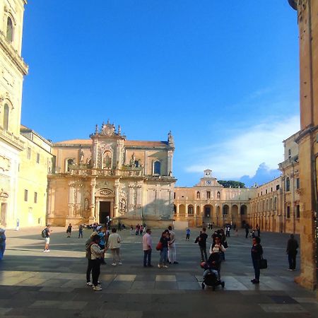 Calogiuri Nest Apartment Lecce Luaran gambar