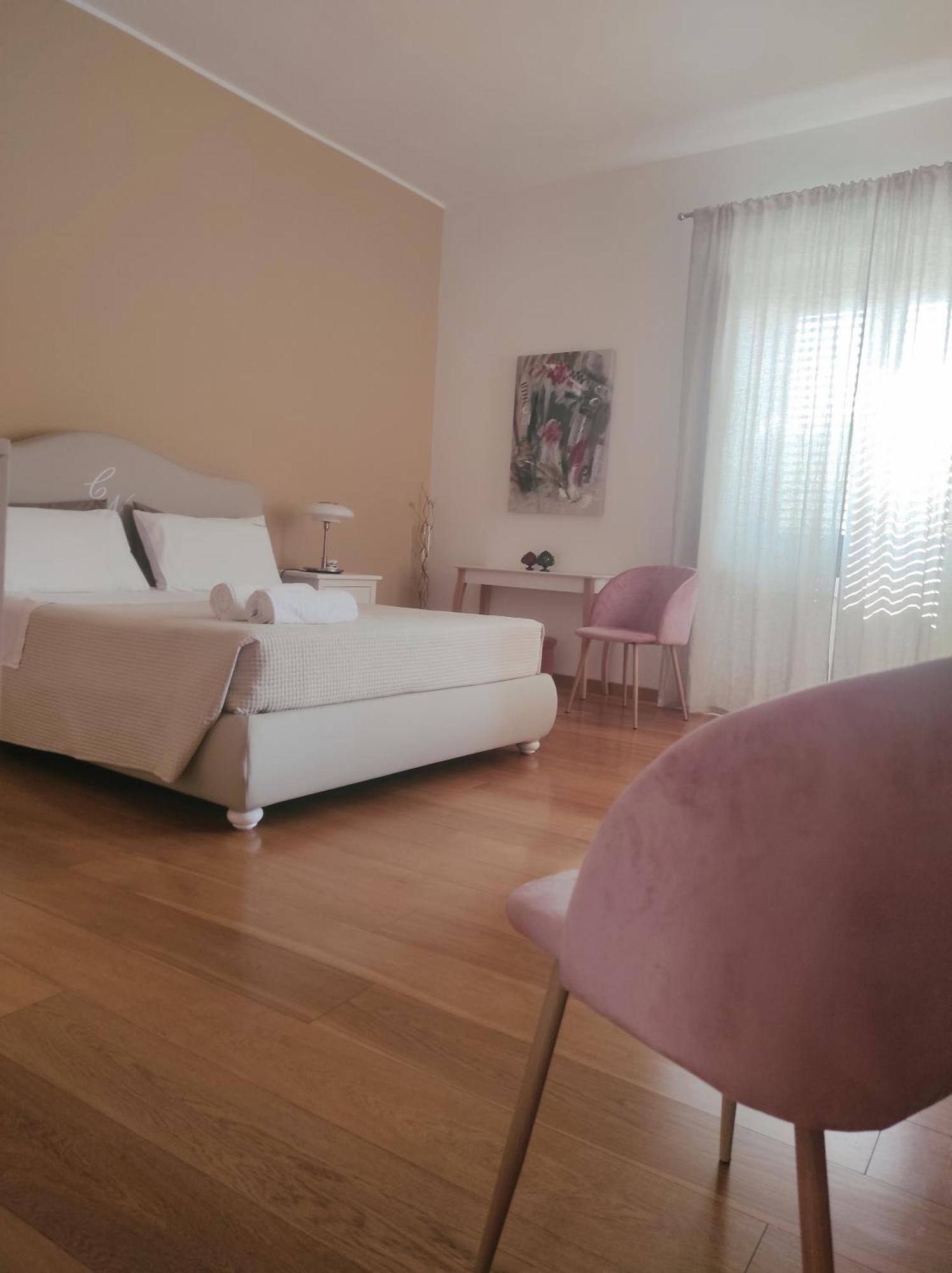 Calogiuri Nest Apartment Lecce Luaran gambar