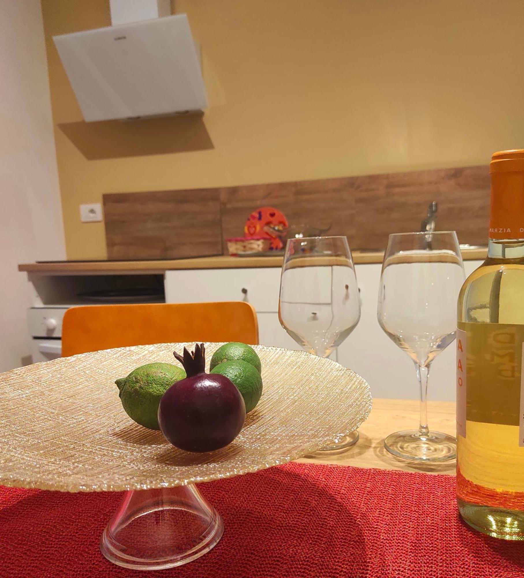 Calogiuri Nest Apartment Lecce Luaran gambar