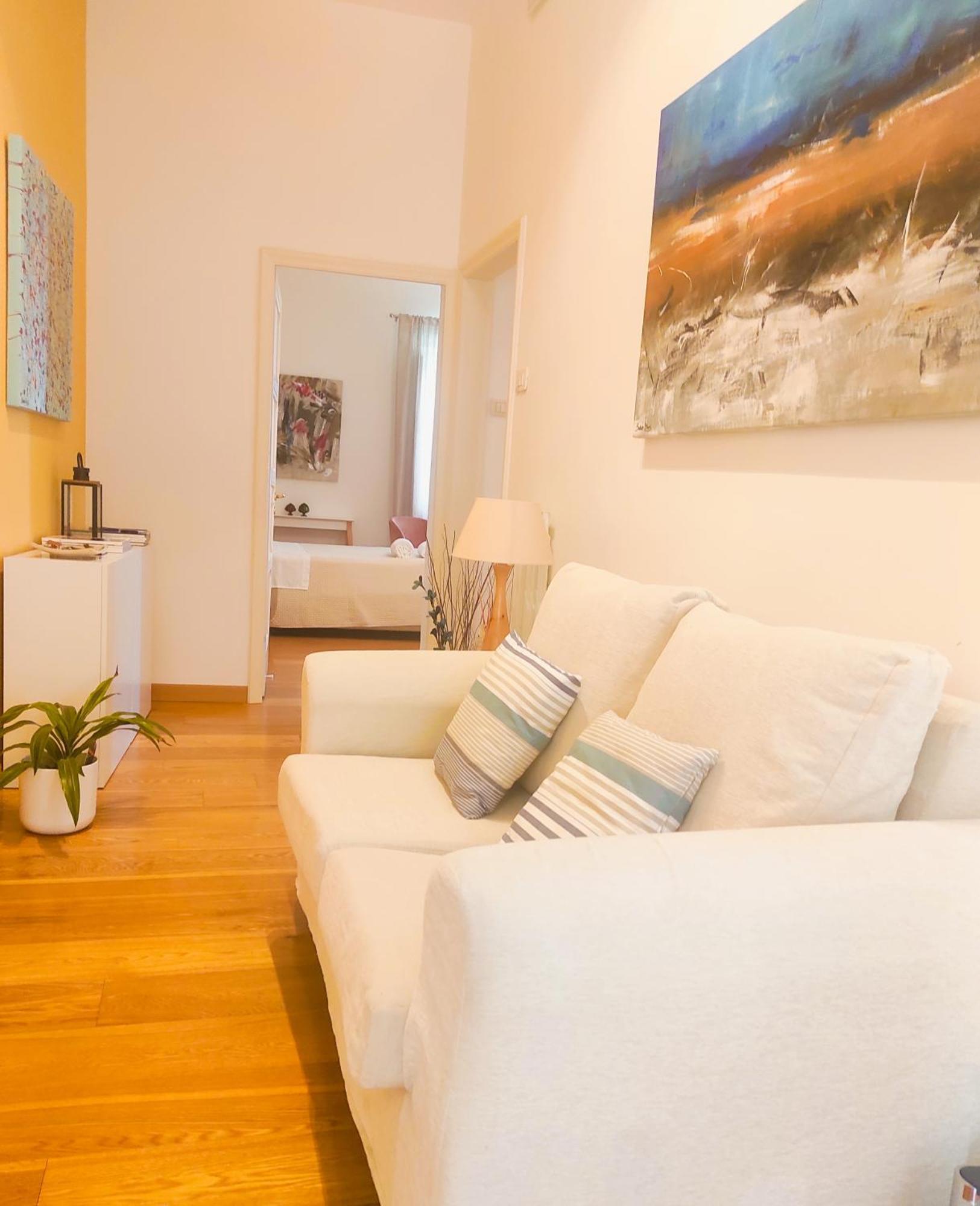 Calogiuri Nest Apartment Lecce Luaran gambar
